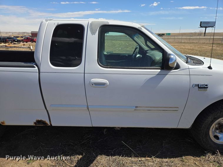 image for item EV5848 1999 Ford F150 Ext. Cab pickup truck