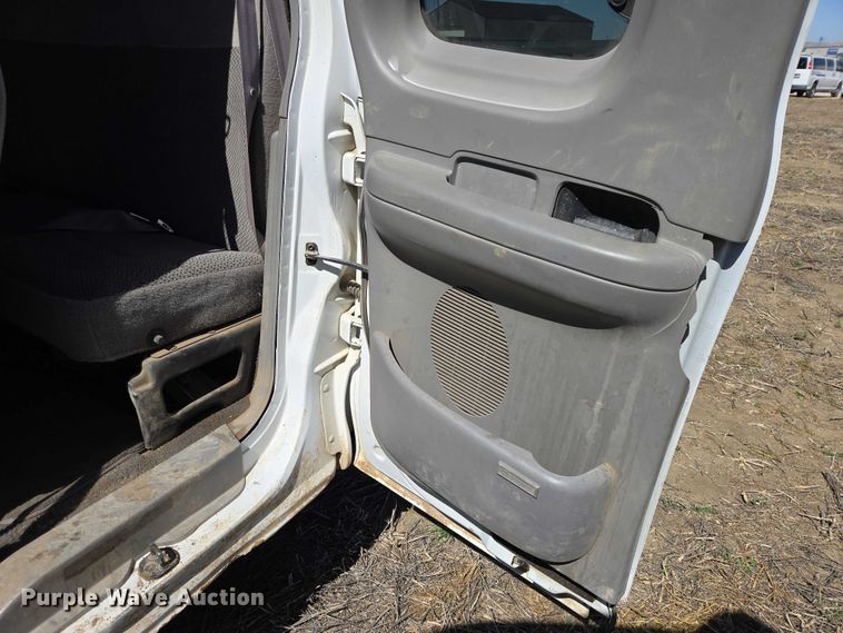 image for item EV5848 1999 Ford F150 Ext. Cab pickup truck