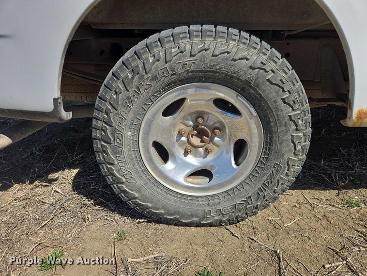 image for item EV5848 1999 Ford F150 Ext. Cab pickup truck