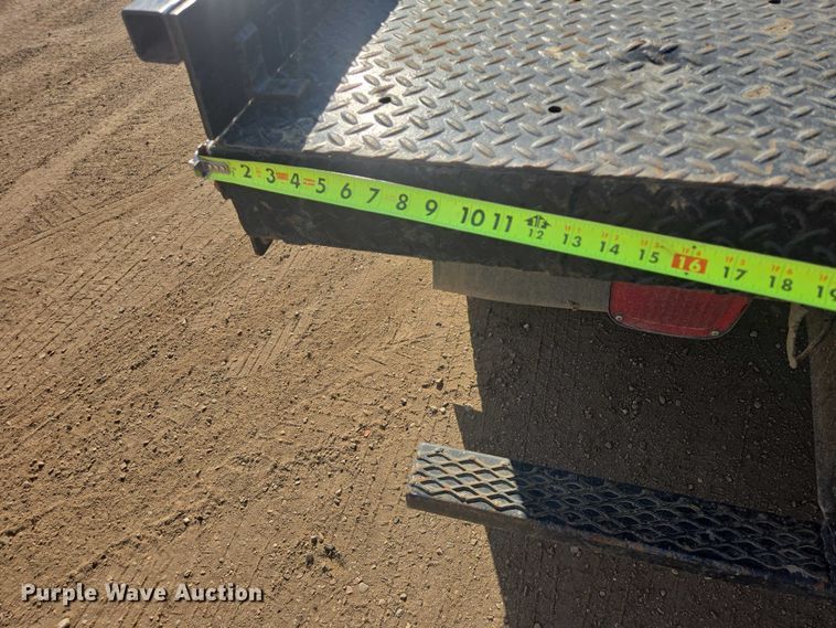 image for item EV5883 2011 Ford F550 Super Duty flatbed truck