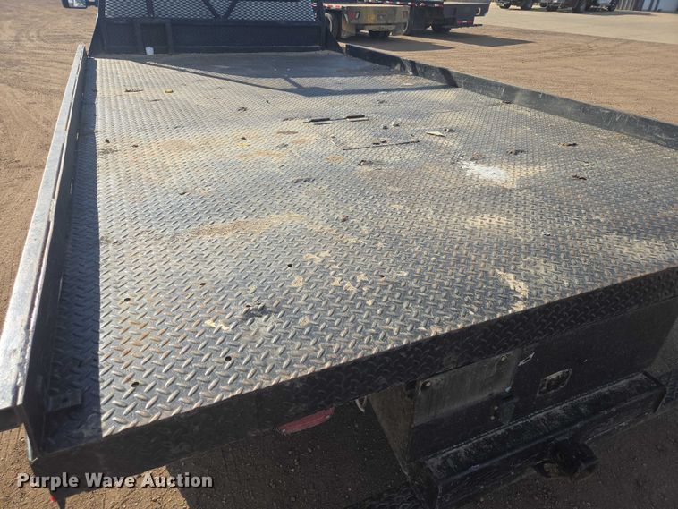 image for item EV5883 2011 Ford F550 Super Duty flatbed truck