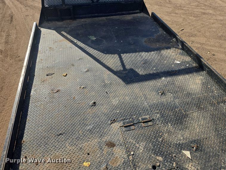 image for item EV5883 2011 Ford F550 Super Duty flatbed truck