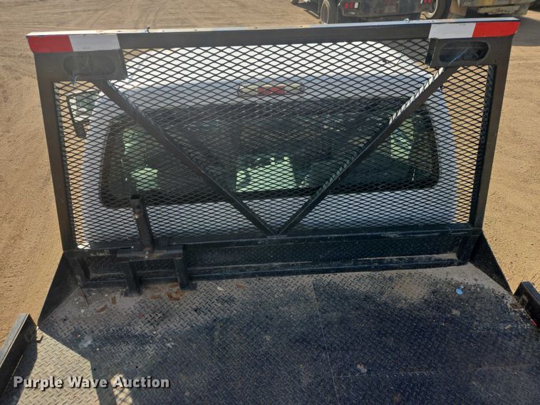 image for item EV5883 2011 Ford F550 Super Duty flatbed truck