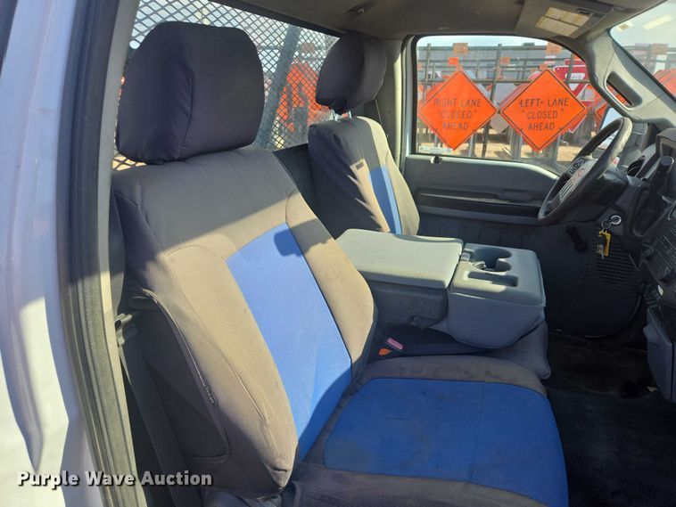 image for item EV5883 2011 Ford F550 Super Duty flatbed truck