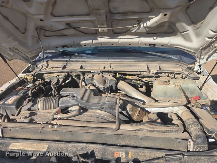 image for item EV5883 2011 Ford F550 Super Duty flatbed truck