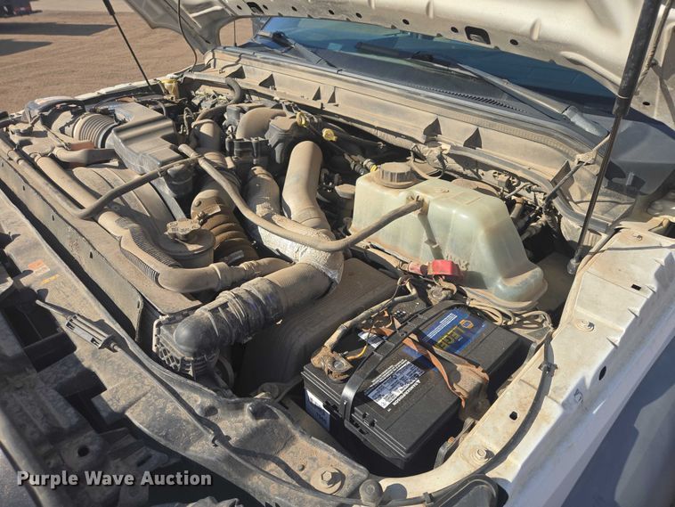 image for item EV5883 2011 Ford F550 Super Duty flatbed truck