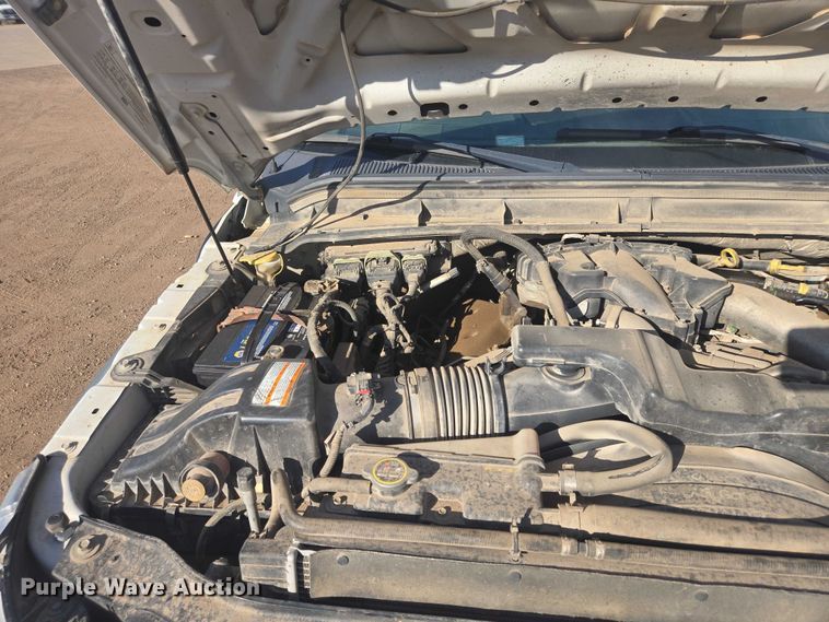 image for item EV5883 2011 Ford F550 Super Duty flatbed truck