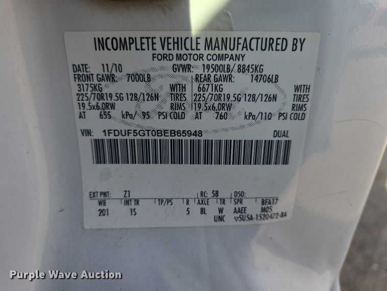 image for item EV5883 2011 Ford F550 Super Duty flatbed truck