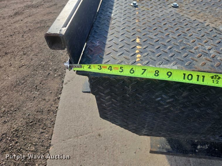 image for item EV5884 2005 Chevrolet C4500 flatbed truck