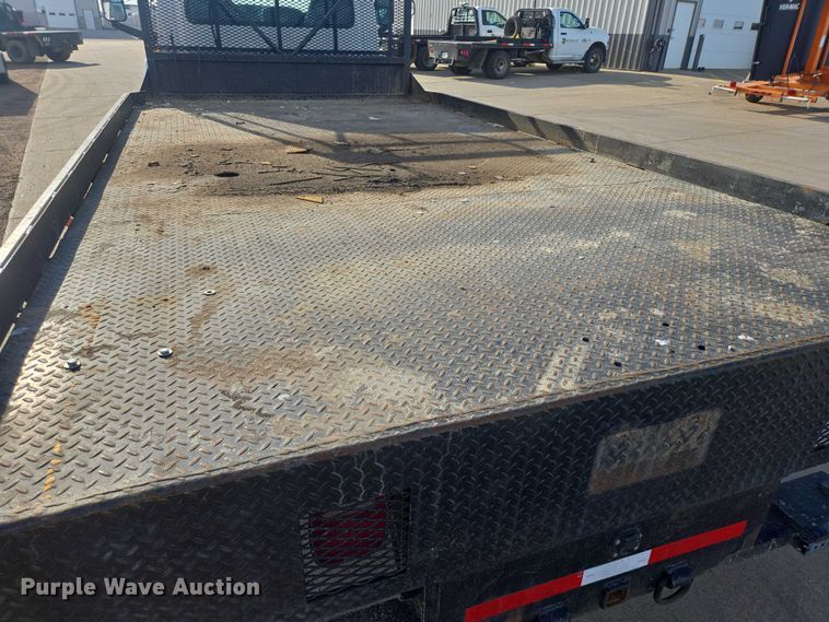 image for item EV5884 2005 Chevrolet C4500 flatbed truck