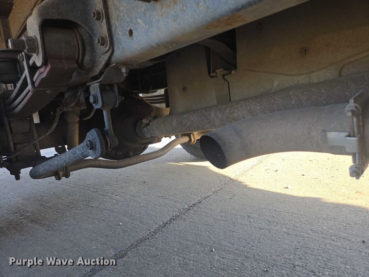 image for item EV5884 2005 Chevrolet C4500 flatbed truck