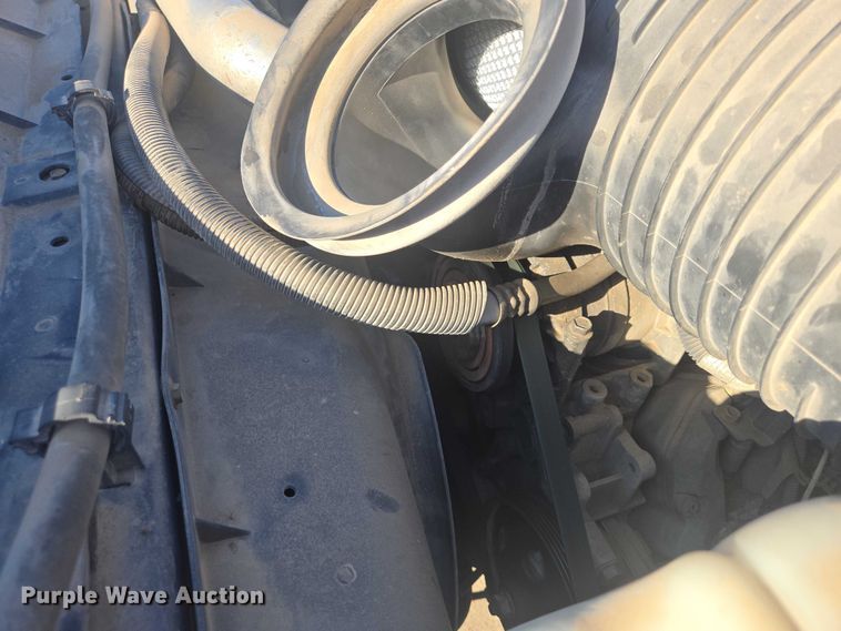 image for item EV5884 2005 Chevrolet C4500 flatbed truck