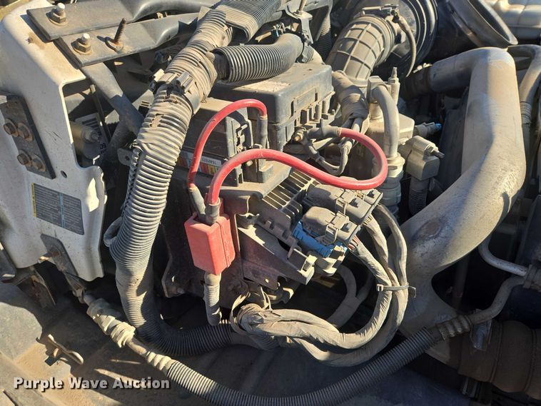 image for item EV5884 2005 Chevrolet C4500 flatbed truck