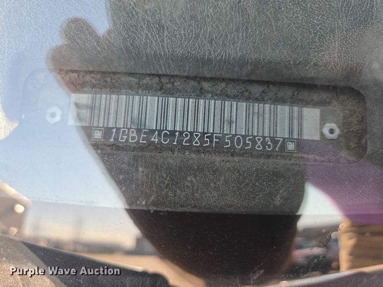 image for item EV5884 2005 Chevrolet C4500 flatbed truck