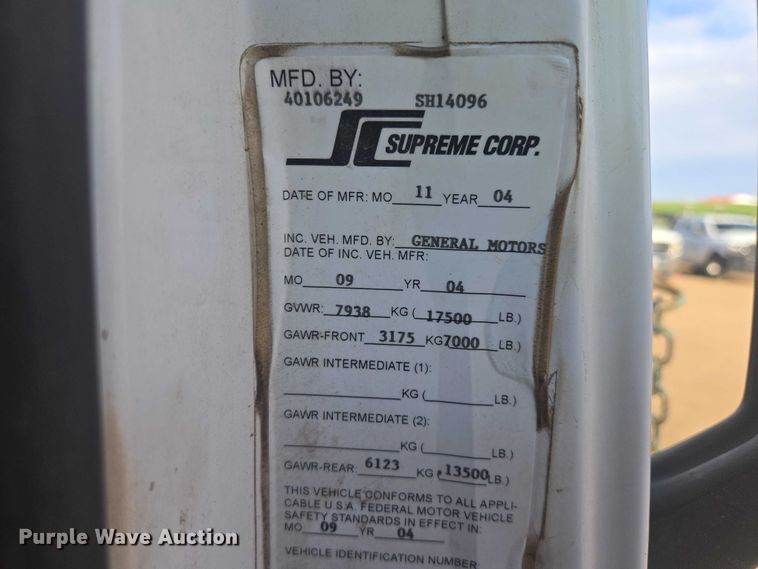 image for item EV5884 2005 Chevrolet C4500 flatbed truck