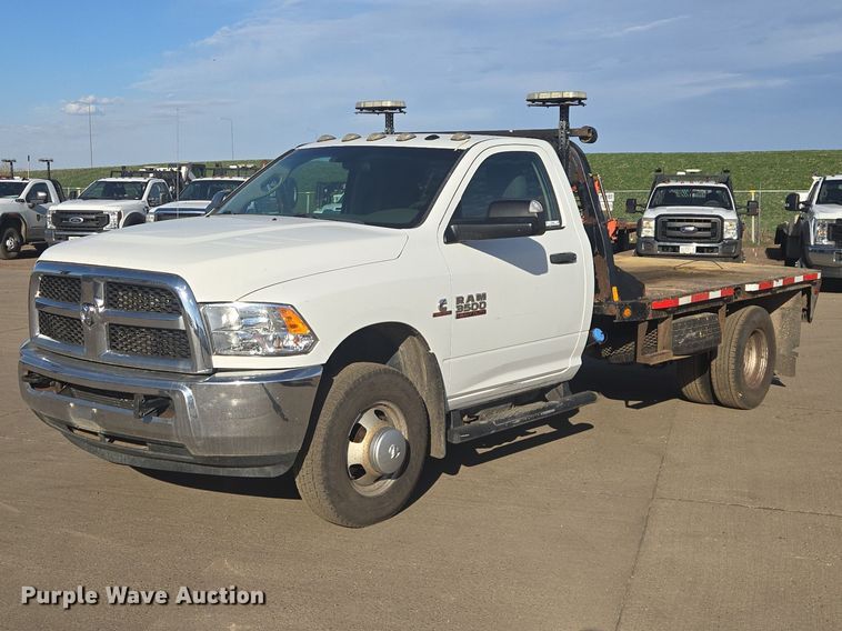 image for item EV5885 2017 RAM 3500 flatbed pickup truck