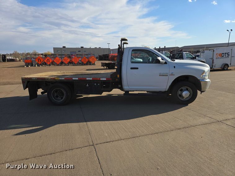 image for item EV5885 2017 RAM 3500 flatbed pickup truck