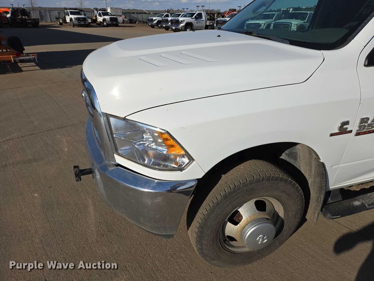 image for item EV5885 2017 RAM 3500 flatbed pickup truck