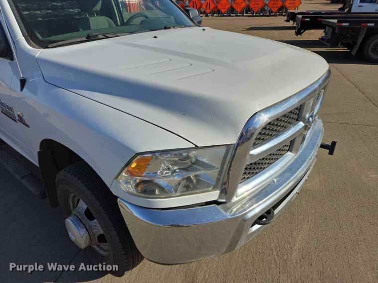 image for item EV5885 2017 RAM 3500 flatbed pickup truck
