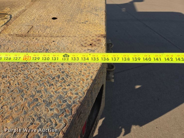 image for item EV5885 2017 RAM 3500 flatbed pickup truck