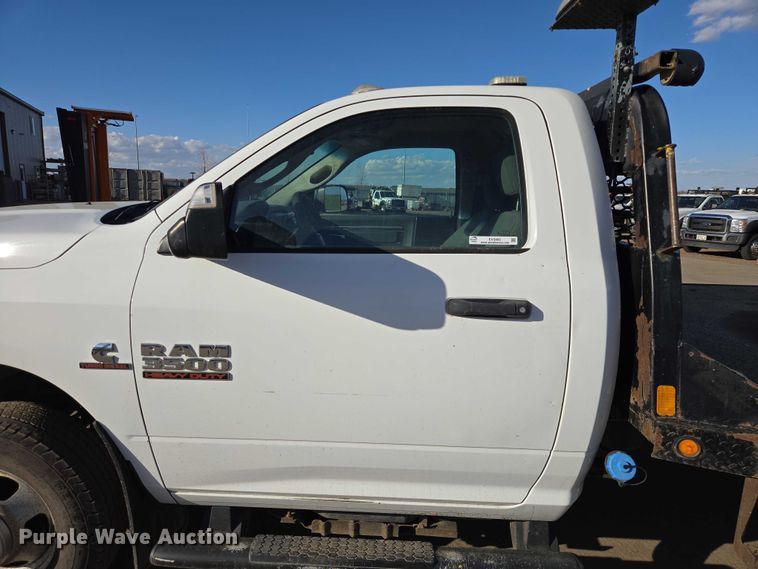 image for item EV5885 2017 RAM 3500 flatbed pickup truck