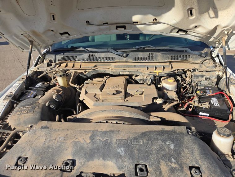 image for item EV5885 2017 RAM 3500 flatbed pickup truck