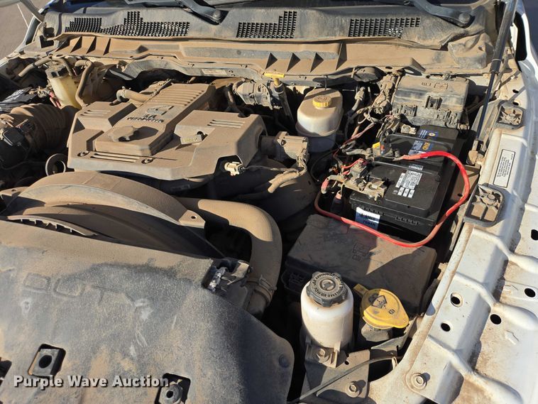 image for item EV5885 2017 RAM 3500 flatbed pickup truck