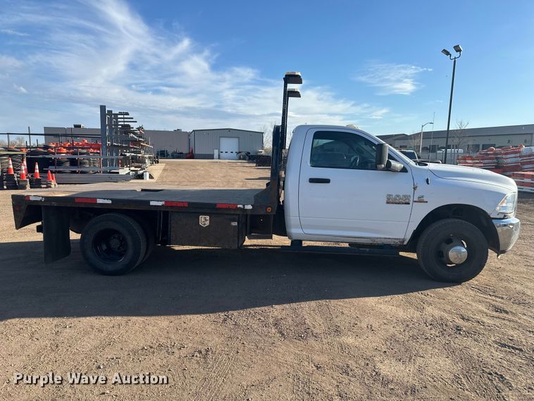image for item EV5886 2014 RAM 3500 flatbed pickup truck