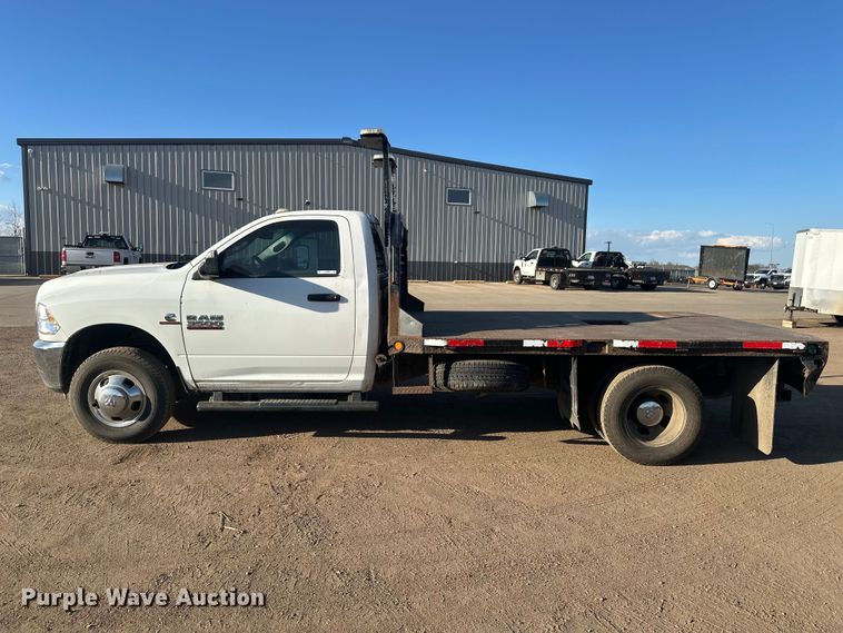 image for item EV5886 2014 RAM 3500 flatbed pickup truck