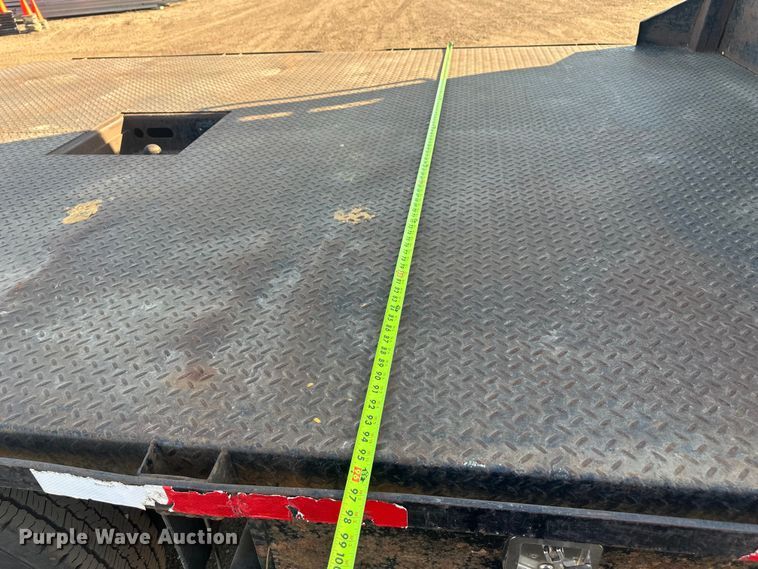image for item EV5886 2014 RAM 3500 flatbed pickup truck