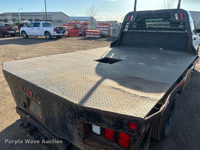 image for item EV5886 2014 RAM 3500 flatbed pickup truck