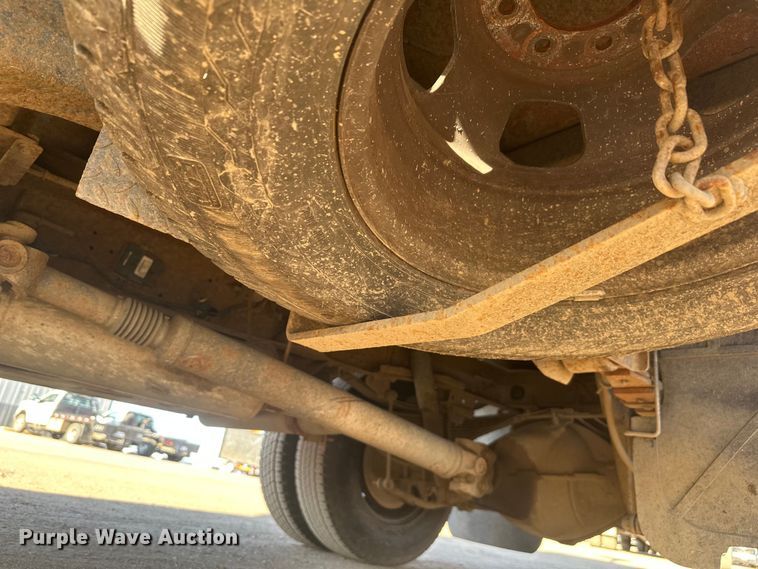 image for item EV5886 2014 RAM 3500 flatbed pickup truck