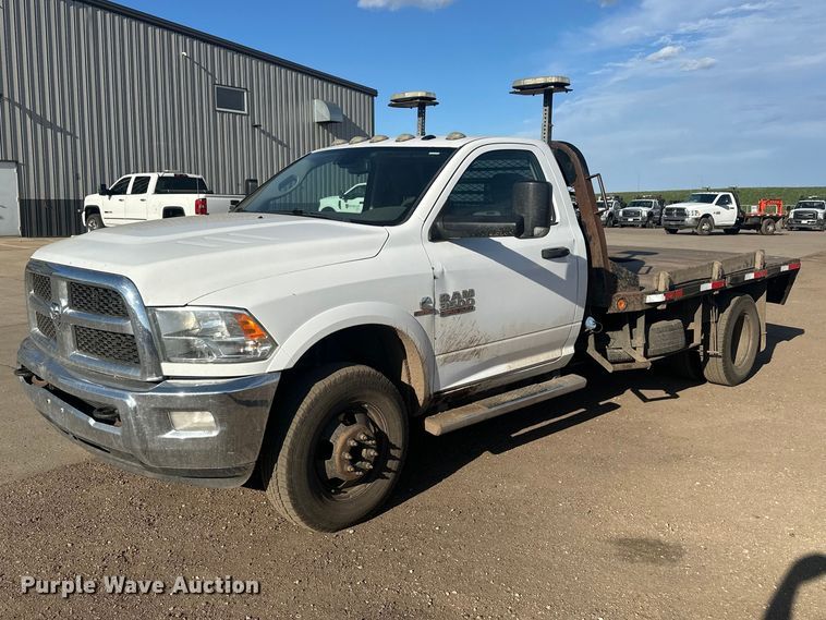 image for item EV5887 2016 RAM 3500 flatbed pickup truck