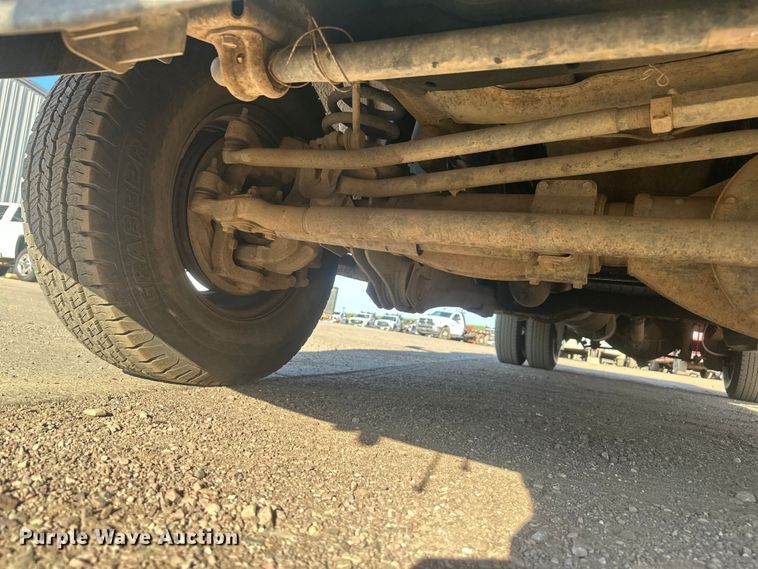 image for item EV5887 2016 RAM 3500 flatbed pickup truck