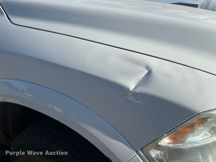 image for item EV5887 2016 RAM 3500 flatbed pickup truck