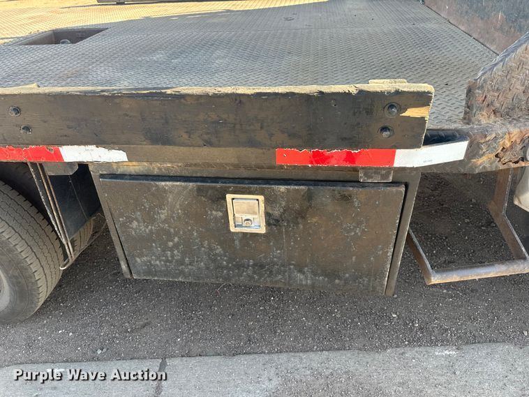 image for item EV5887 2016 RAM 3500 flatbed pickup truck
