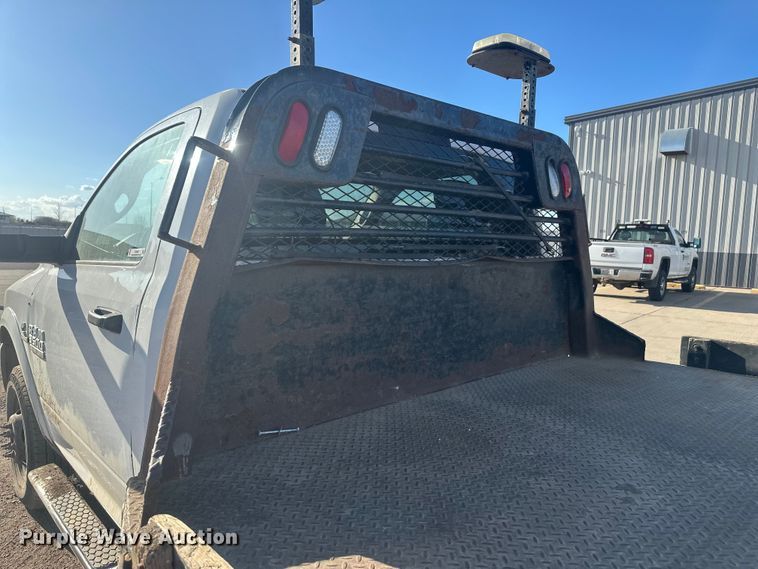 image for item EV5887 2016 RAM 3500 flatbed pickup truck