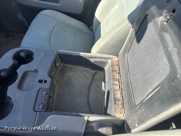 image for item EV5887 2016 RAM 3500 flatbed pickup truck