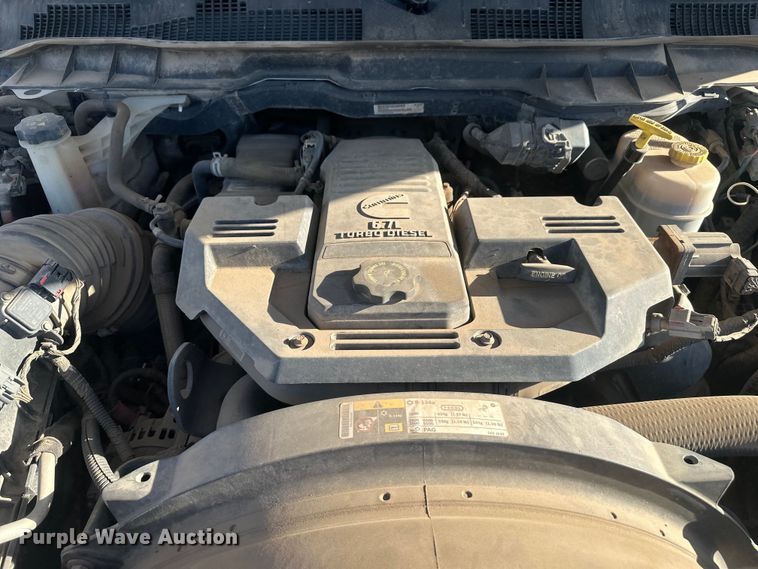 image for item EV5887 2016 RAM 3500 flatbed pickup truck