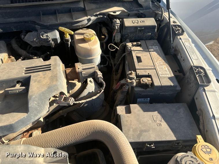 image for item EV5887 2016 RAM 3500 flatbed pickup truck