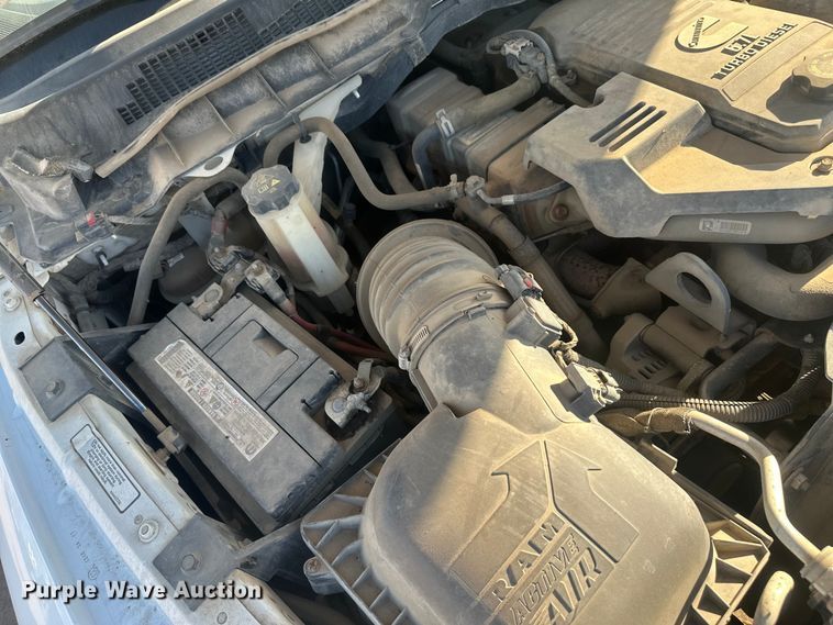 image for item EV5887 2016 RAM 3500 flatbed pickup truck