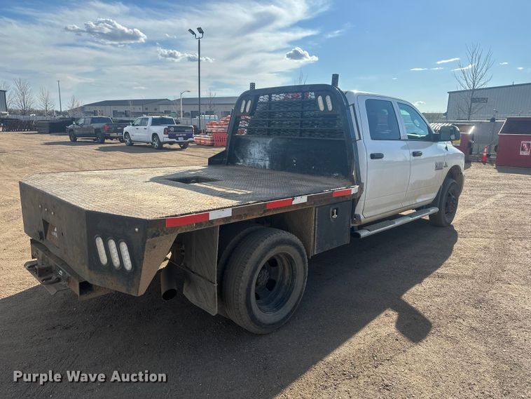 image for item EV5888 2017 RAM 3500 Crew Cab flatbed pickup truck
