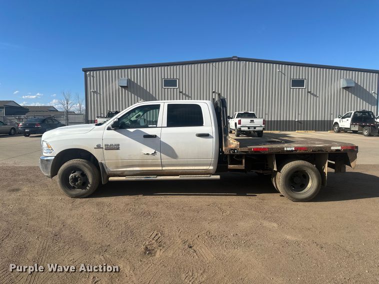 image for item EV5888 2017 RAM 3500 Crew Cab flatbed pickup truck