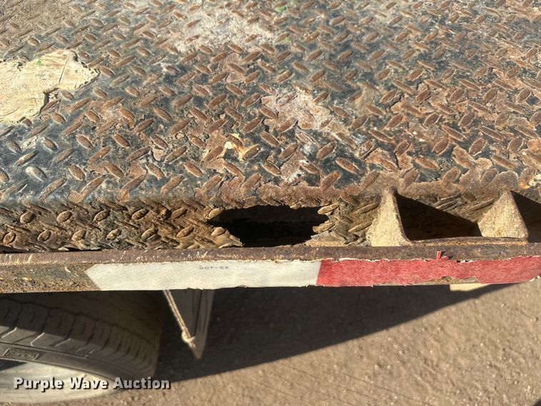 image for item EV5888 2017 RAM 3500 Crew Cab flatbed pickup truck