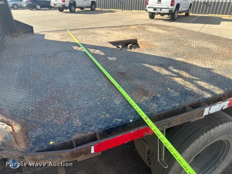 image for item EV5888 2017 RAM 3500 Crew Cab flatbed pickup truck