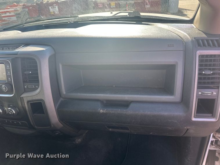 image for item EV5888 2017 RAM 3500 Crew Cab flatbed pickup truck