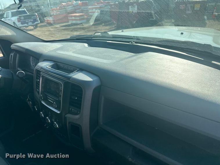 image for item EV5888 2017 RAM 3500 Crew Cab flatbed pickup truck