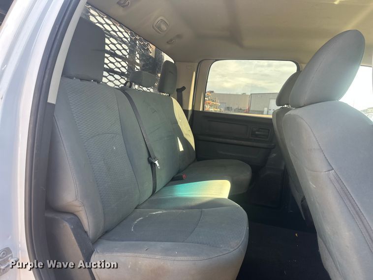 image for item EV5888 2017 RAM 3500 Crew Cab flatbed pickup truck
