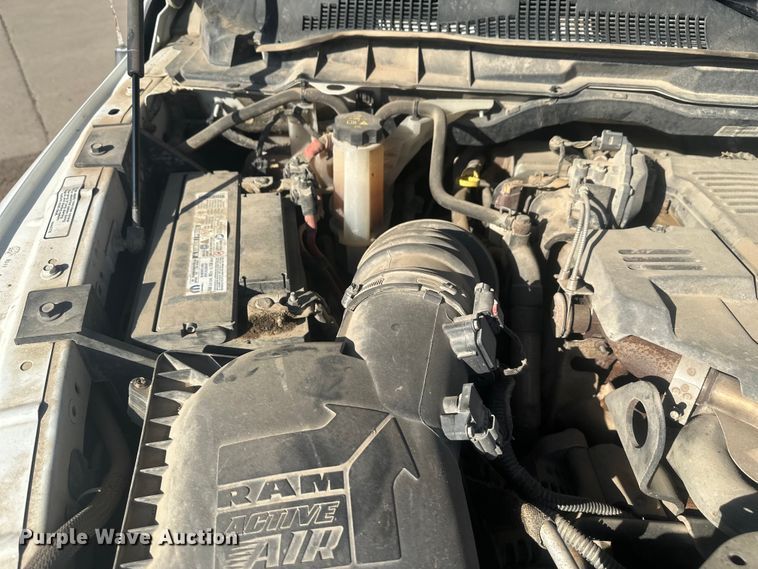 image for item EV5888 2017 RAM 3500 Crew Cab flatbed pickup truck