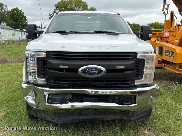 image for item EW1540 2019 Ford F250 Super Duty XL Ext. Cab flatbed pickup truck